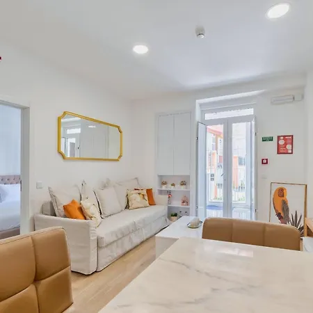 Garrett Terrace *